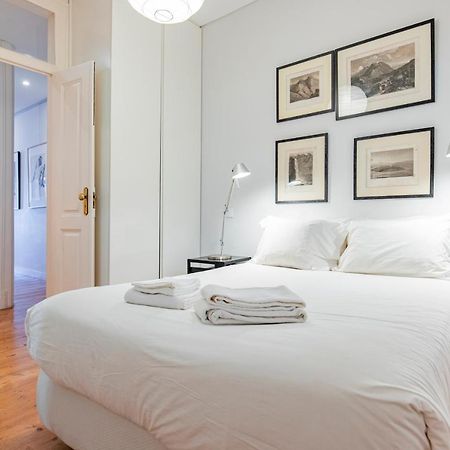 Castelo Design Aparment W/ Balcony & Super View By Lovelystay Lisboa Dış mekan fotoğraf