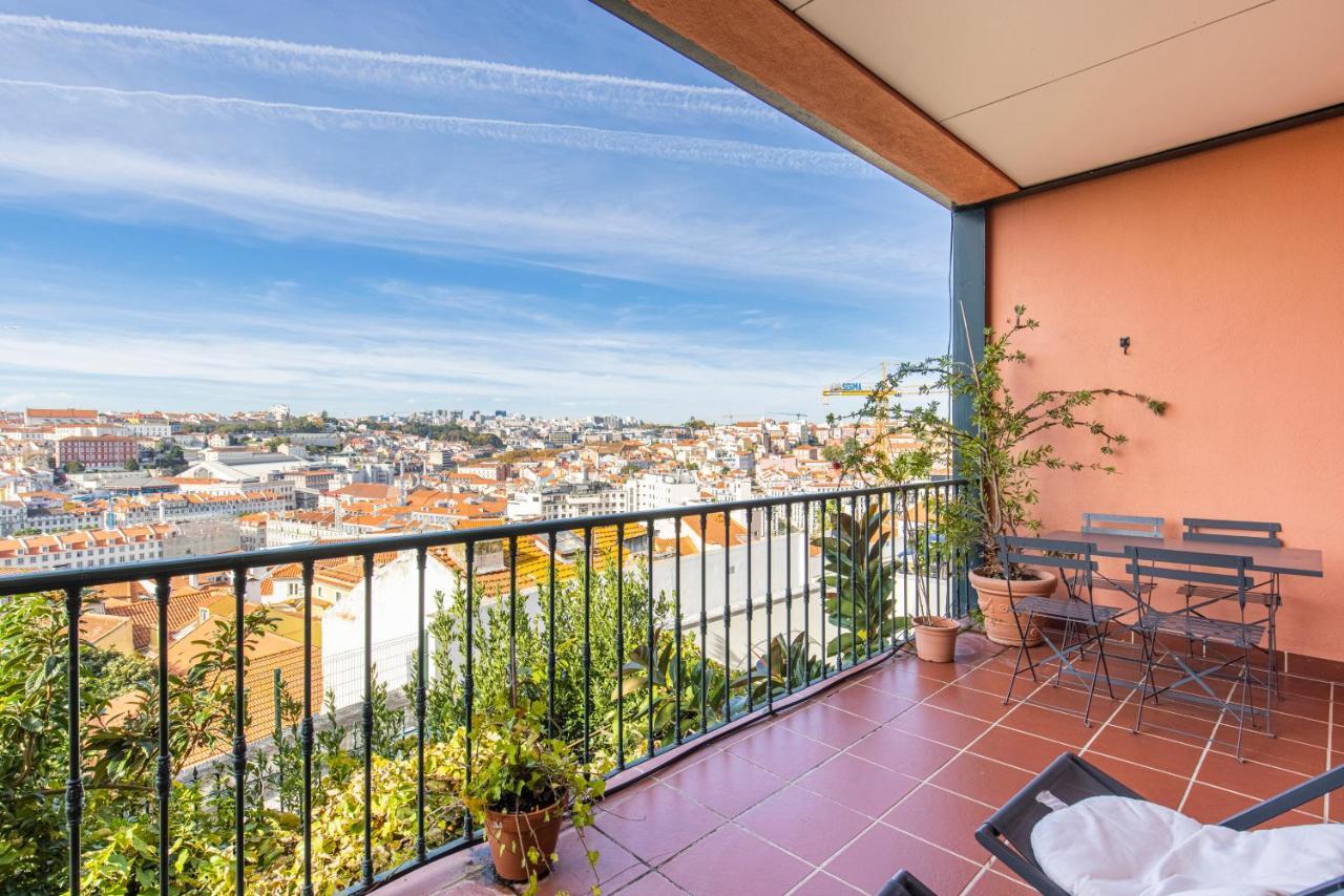 Castelo Design Aparment W/ Balcony & Super View By Lovelystay Lisboa Dış mekan fotoğraf