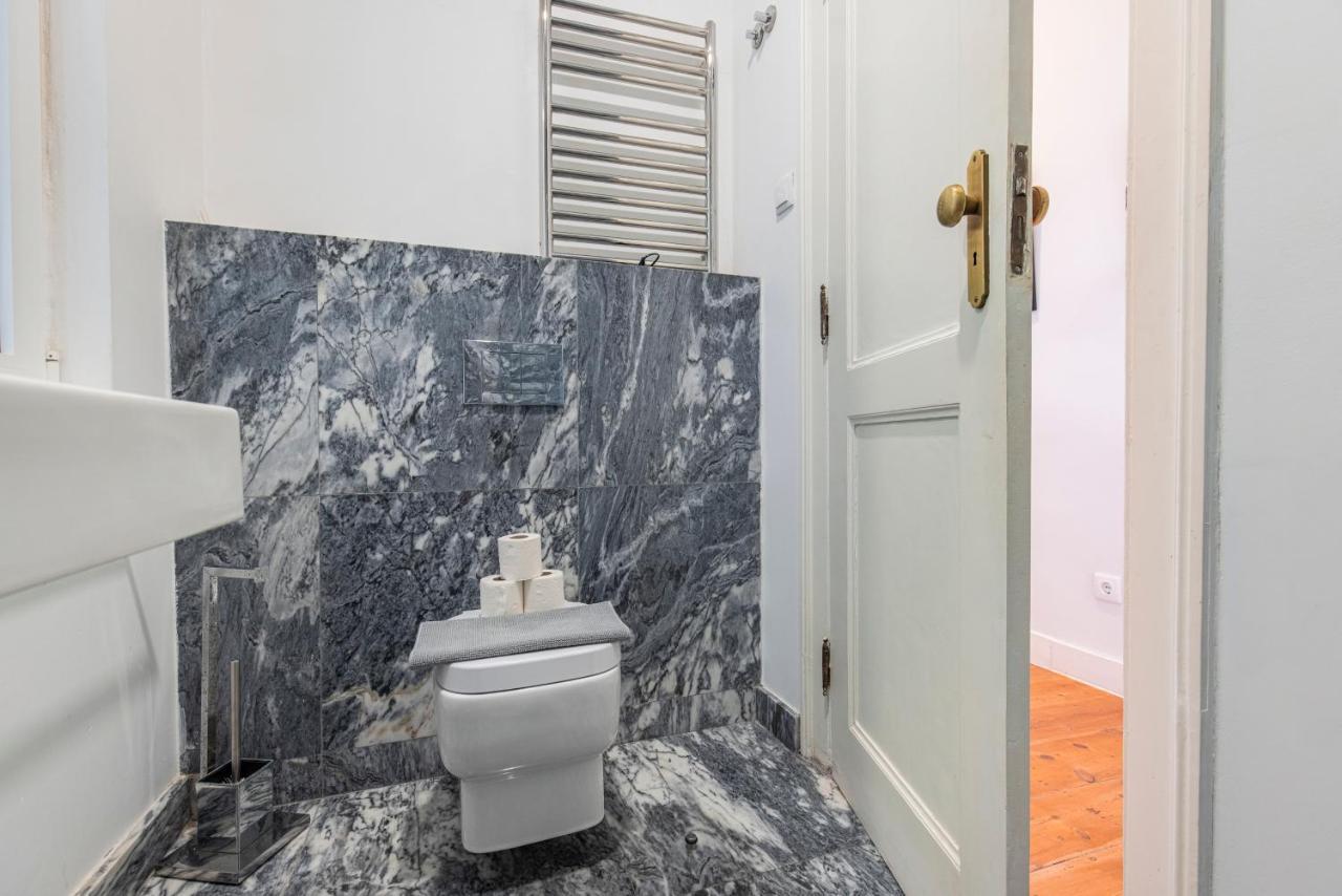 Castelo Design Aparment W/ Balcony & Super View By Lovelystay Lisboa Dış mekan fotoğraf