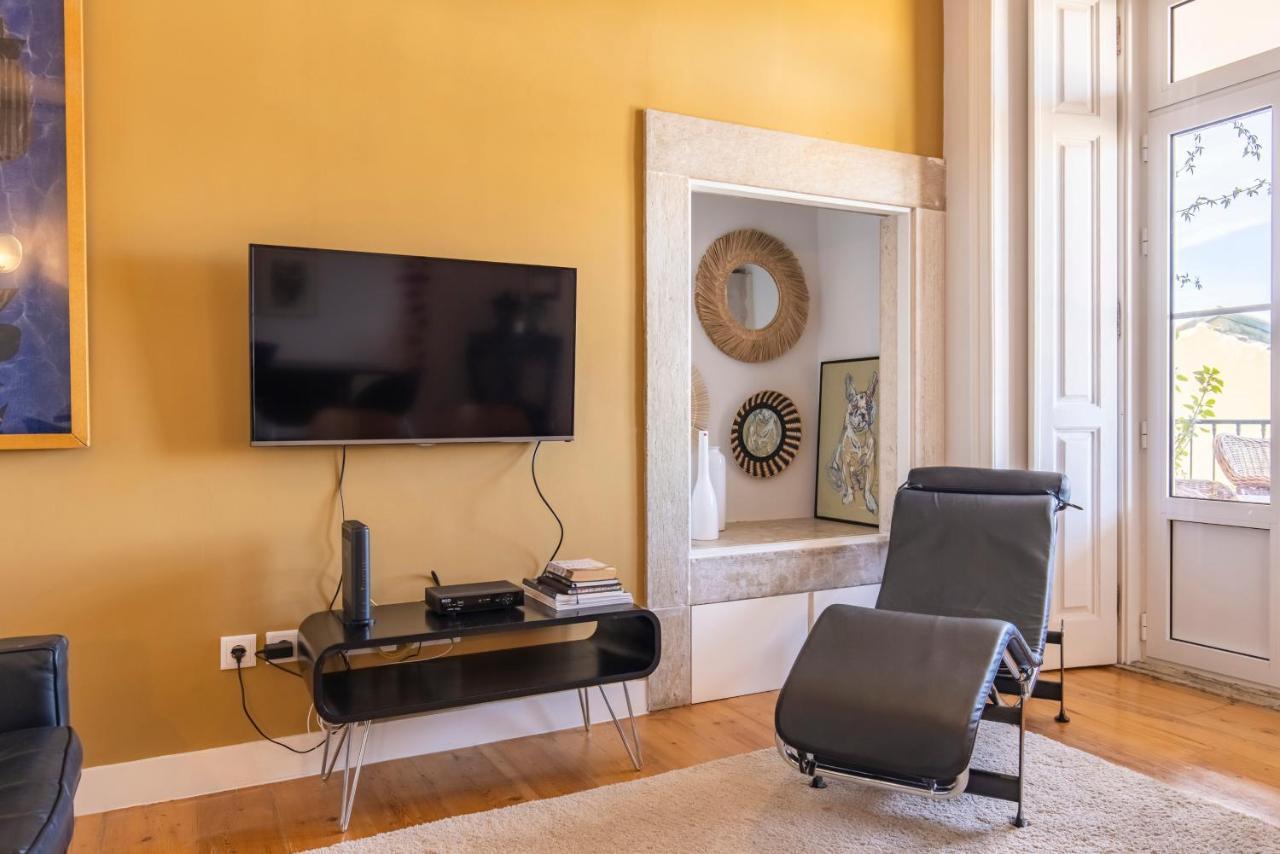 Castelo Design Aparment W/ Balcony & Super View By Lovelystay Lisboa Dış mekan fotoğraf